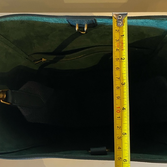 CELINE Seau Sangle in Amazone green medium NWT Never Been Used - Picture 11 of 16